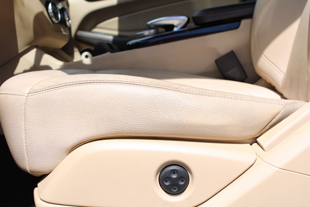 Photo 9 of this MERCEDES-BENZ GLE