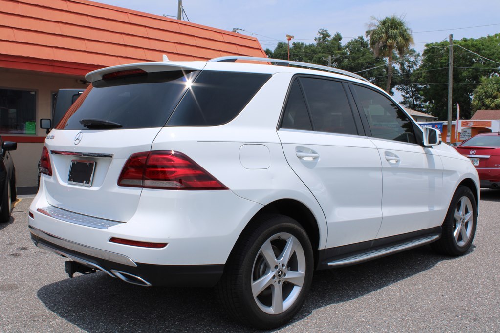 Photo 5 of this MERCEDES-BENZ GLE