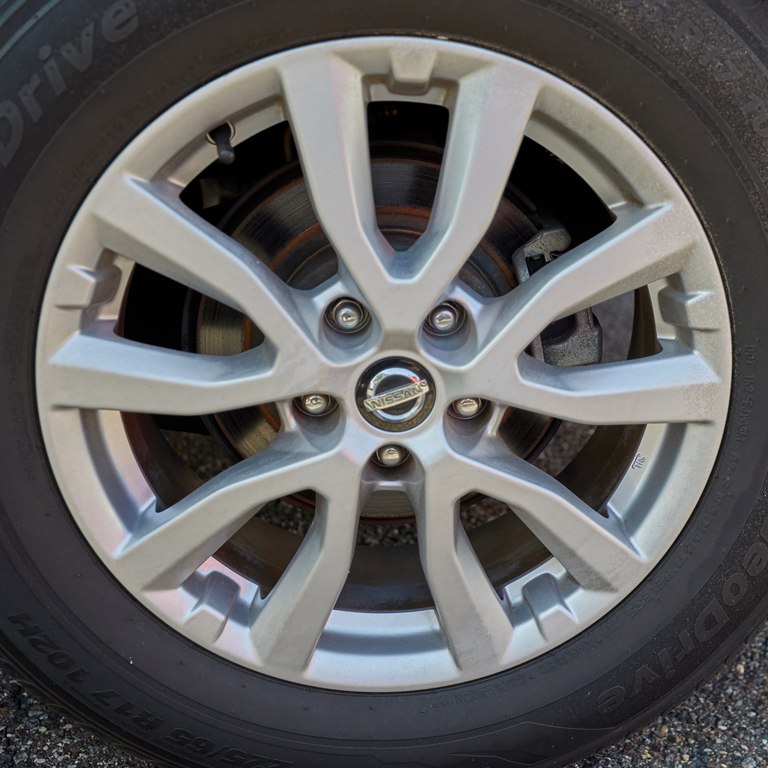 Photo 23 of this NISSAN ROGUE