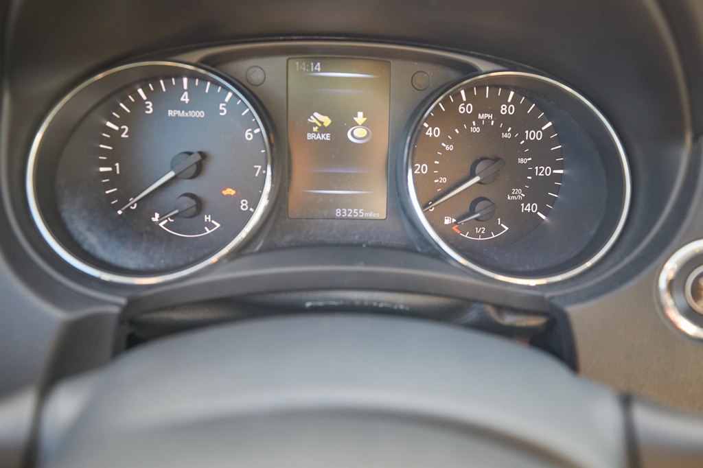 Photo 12 of this NISSAN ROGUE