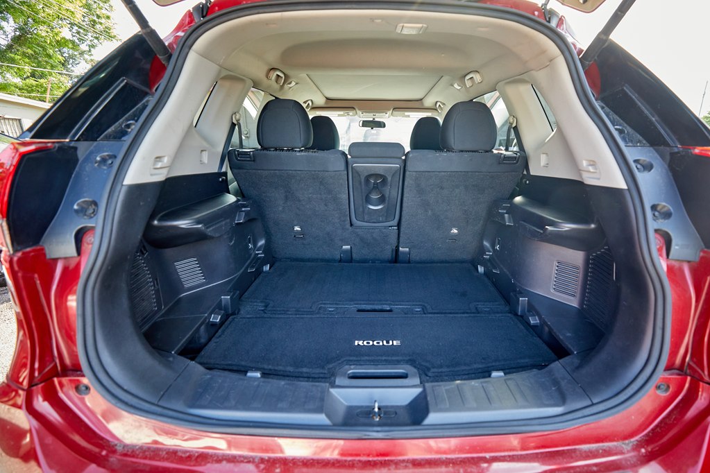 Photo 20 of this NISSAN ROGUE