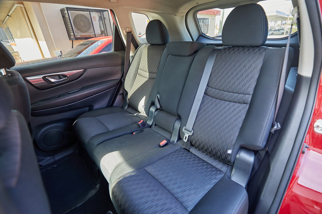 Photo 19 of this NISSAN ROGUE