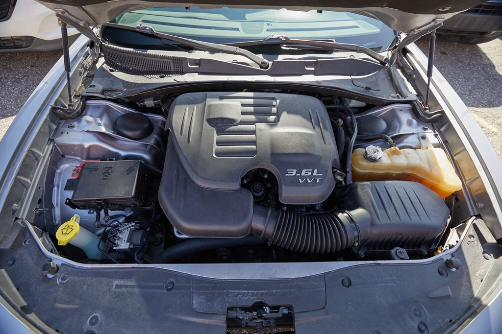 Photo 17 of this DODGE CHARGER