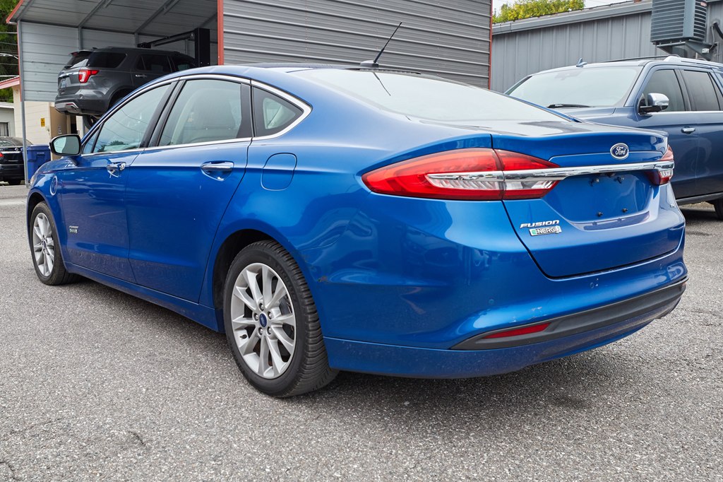 Photo 7 of this FORD FUSION ENERGI