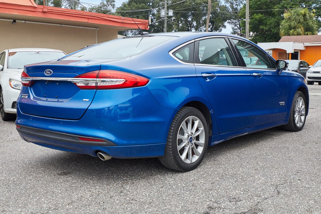 Photo 5 of this FORD FUSION ENERGI