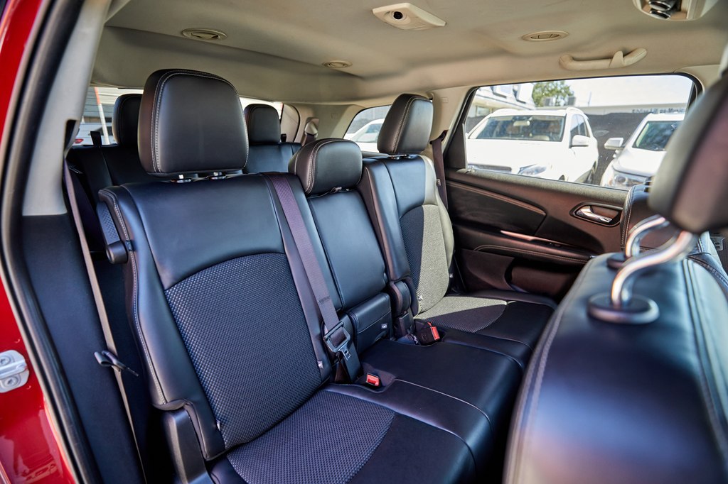 Photo 21 of this DODGE JOURNEY