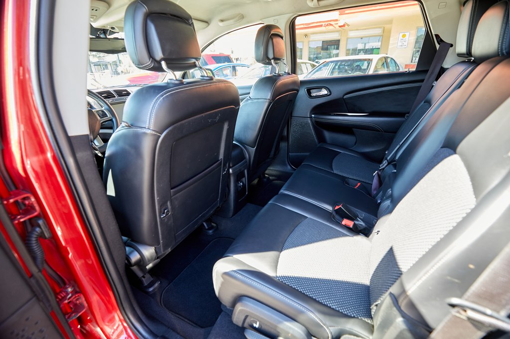 Photo 18 of this DODGE JOURNEY