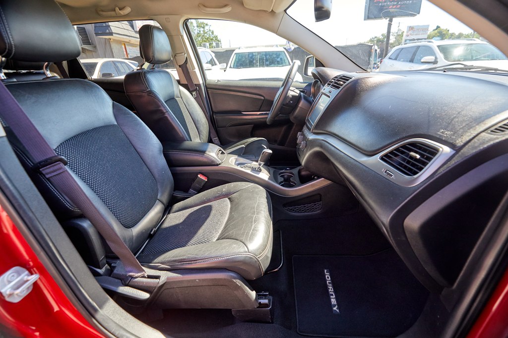 Photo 12 of this DODGE JOURNEY
