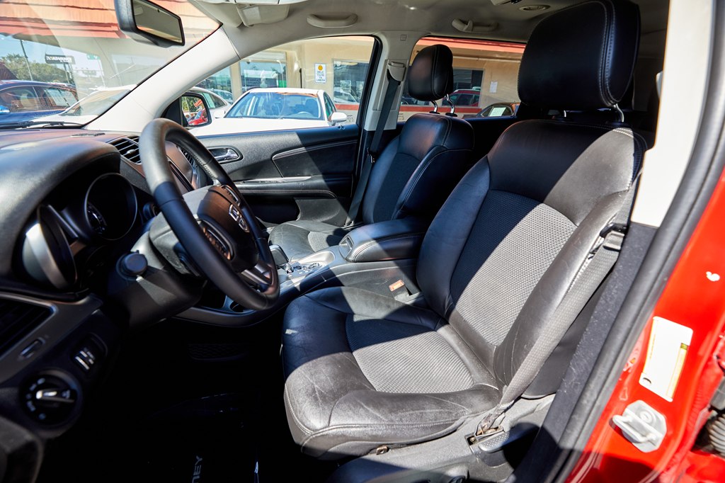 Photo 10 of this DODGE JOURNEY
