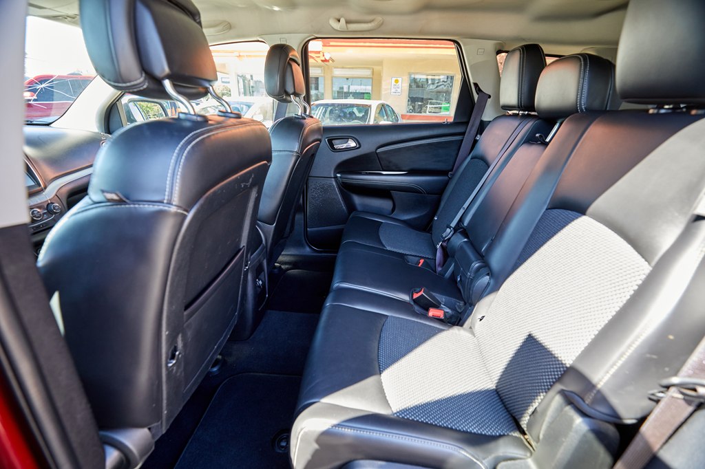 Photo 19 of this DODGE JOURNEY