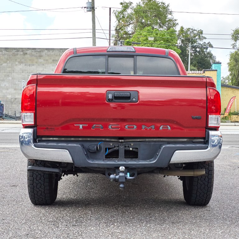 Photo 6 of this TOYOTA TACOMA