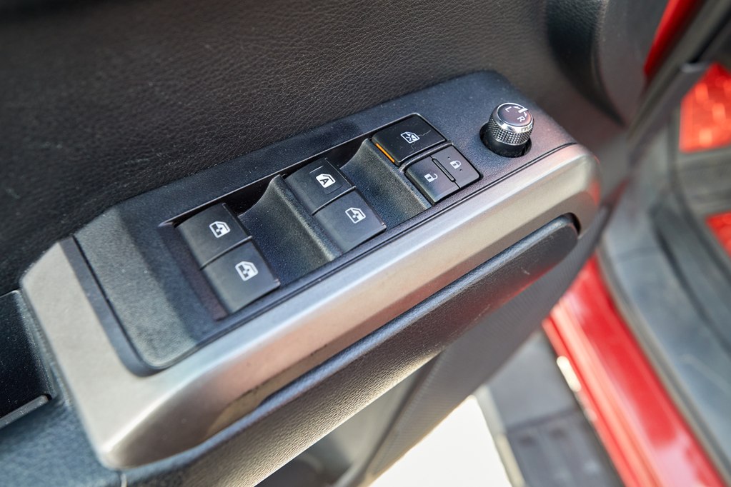 Photo 17 of this TOYOTA TACOMA