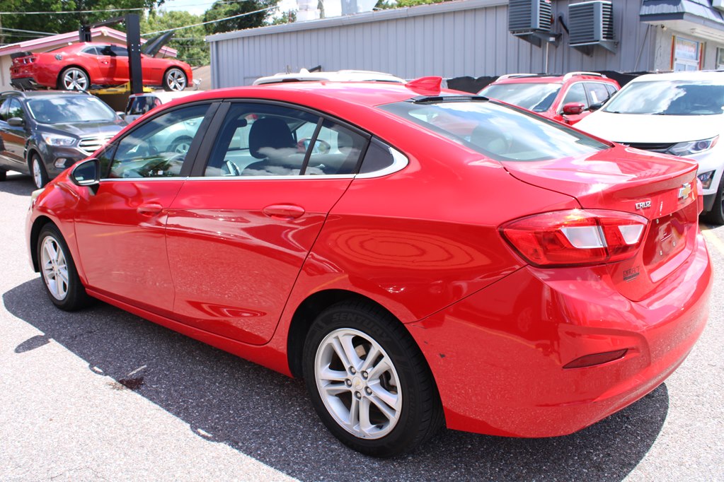 Photo 5 of this CHEVROLET CRUZE