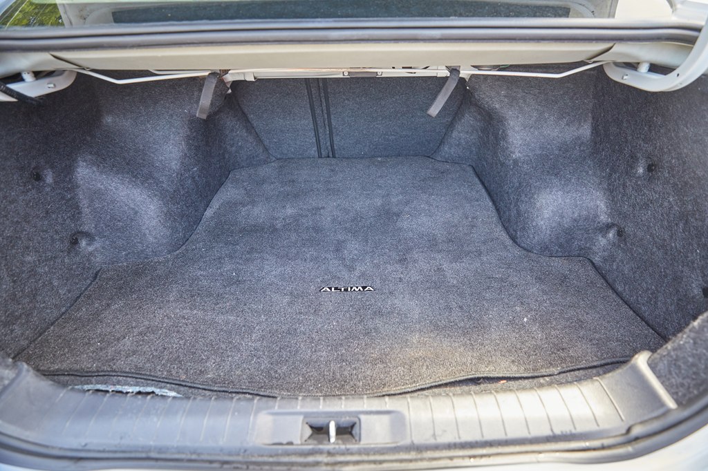 Photo 22 of this NISSAN ALTIMA