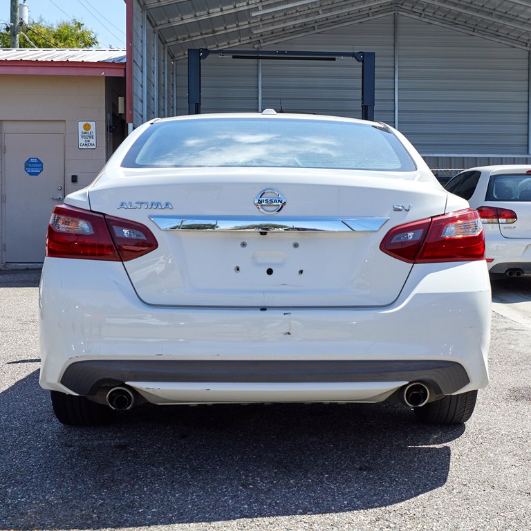 Photo 6 of this NISSAN ALTIMA