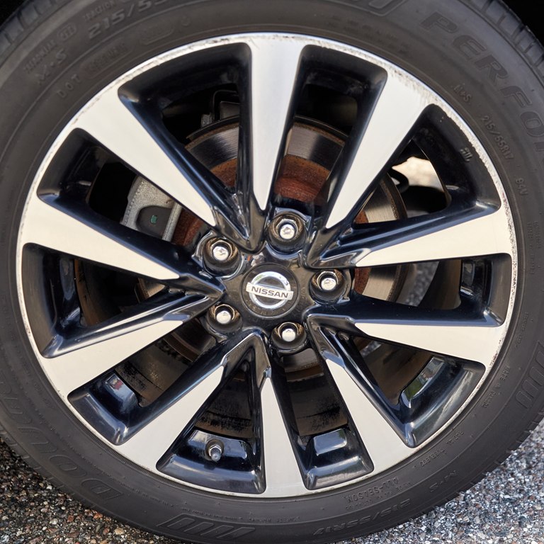 Photo 25 of this NISSAN ALTIMA