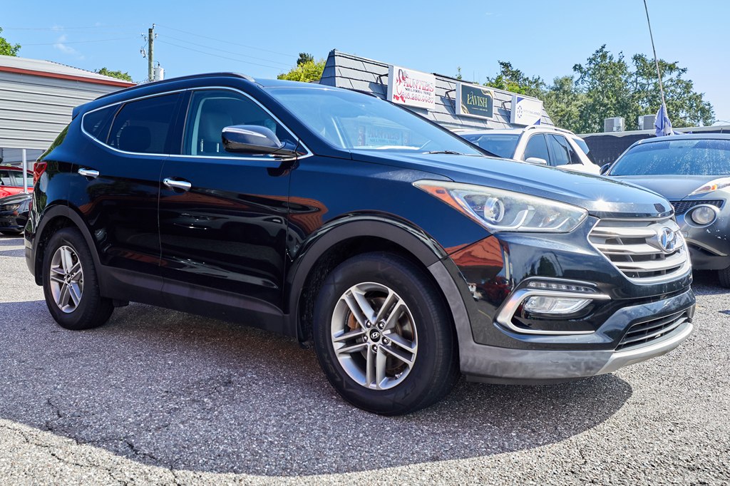 Photo 3 of this HYUNDAI SANTA FE SPORT