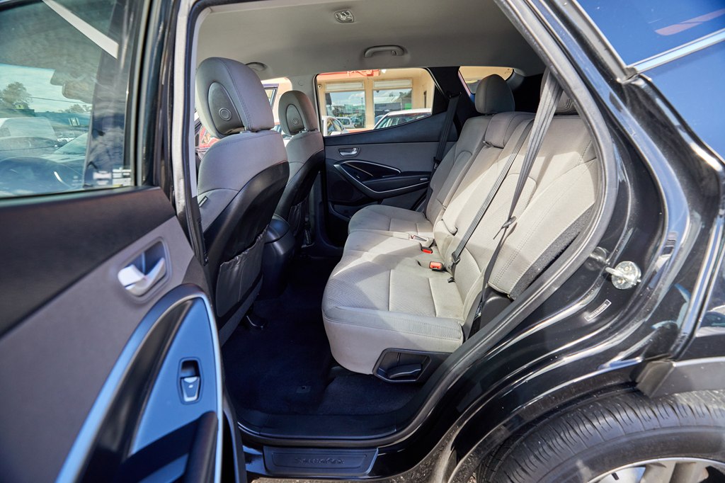 Photo 22 of this HYUNDAI SANTA FE SPORT