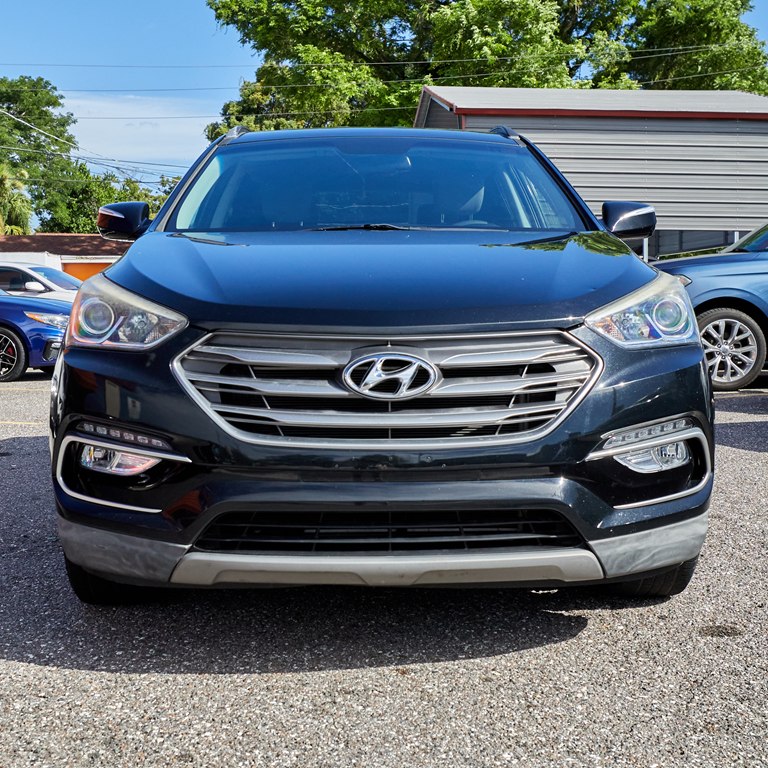 Photo 2 of this HYUNDAI SANTA FE SPORT