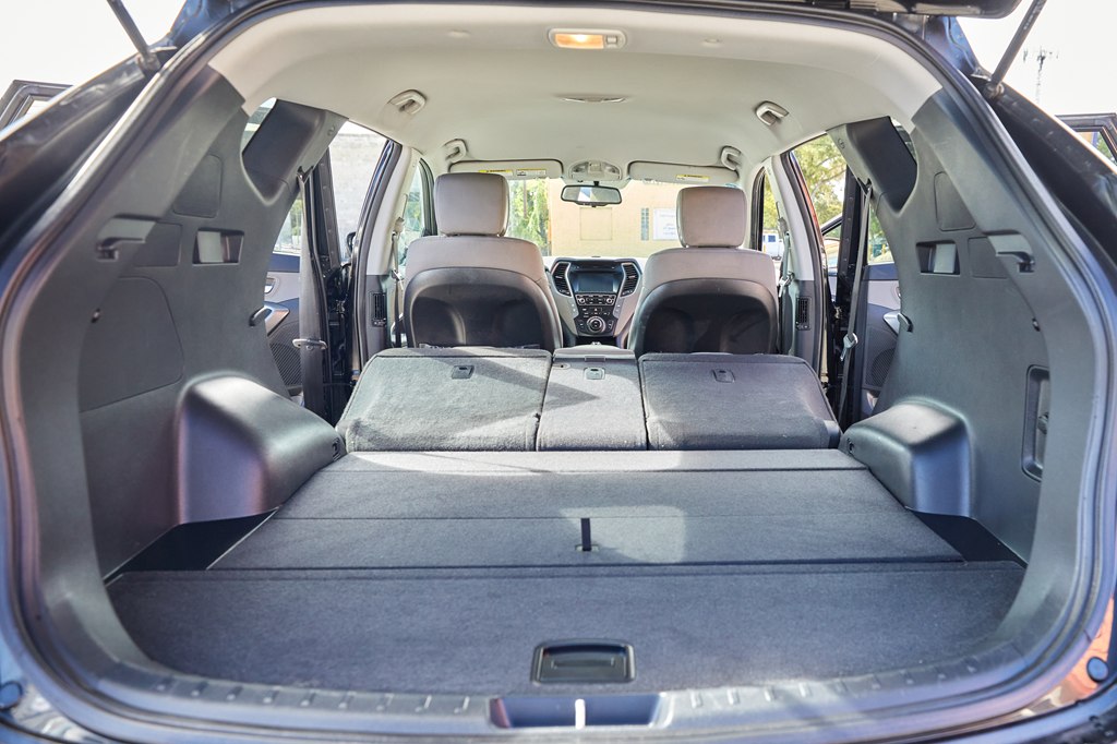 Photo 24 of this HYUNDAI SANTA FE SPORT