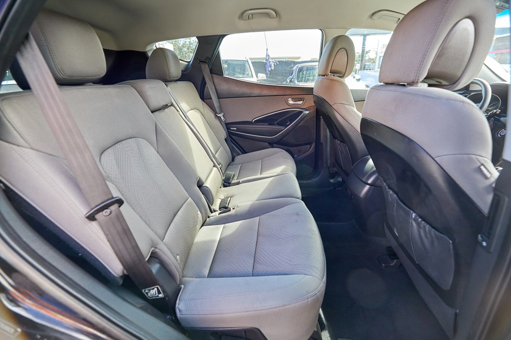 Photo 20 of this HYUNDAI SANTA FE SPORT