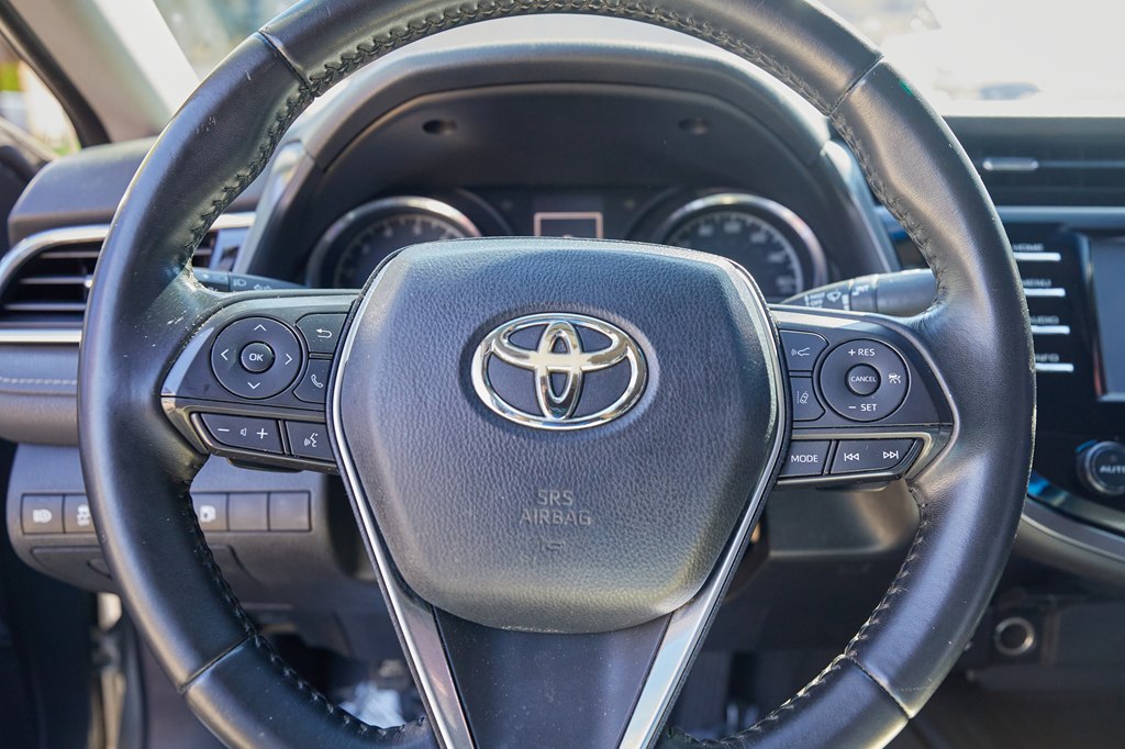 Photo 12 of this TOYOTA CAMRY
