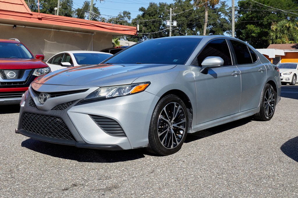 2018 TOYOTA CAMRY