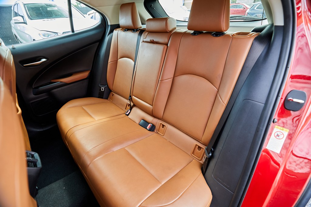 Photo 24 of this LEXUS UX 200