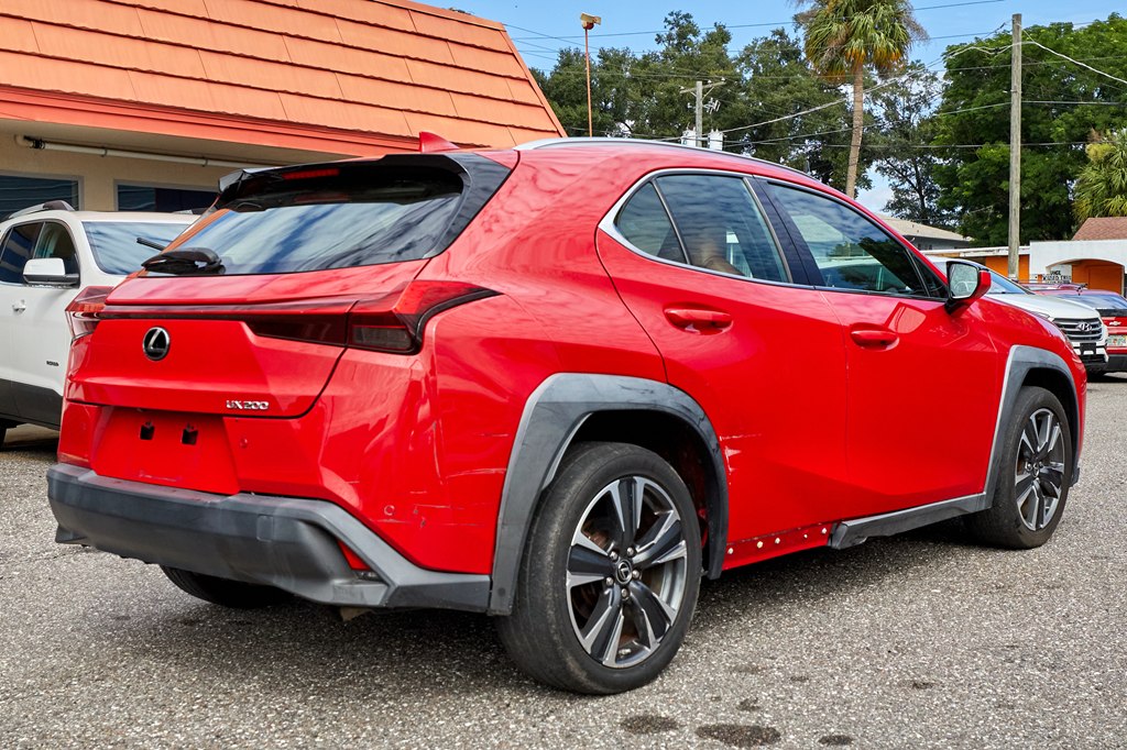 Photo 3 of this LEXUS UX 200