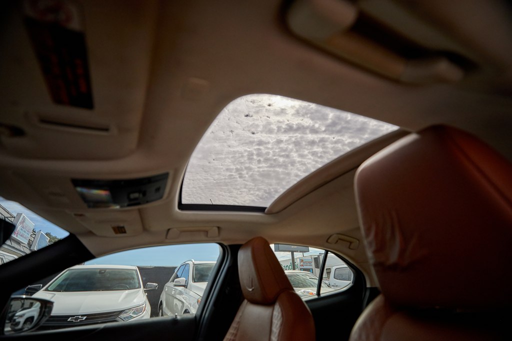Photo 28 of this LEXUS UX 200