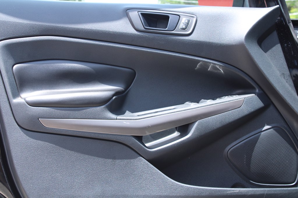 Photo 12 of this FORD ECOSPORT