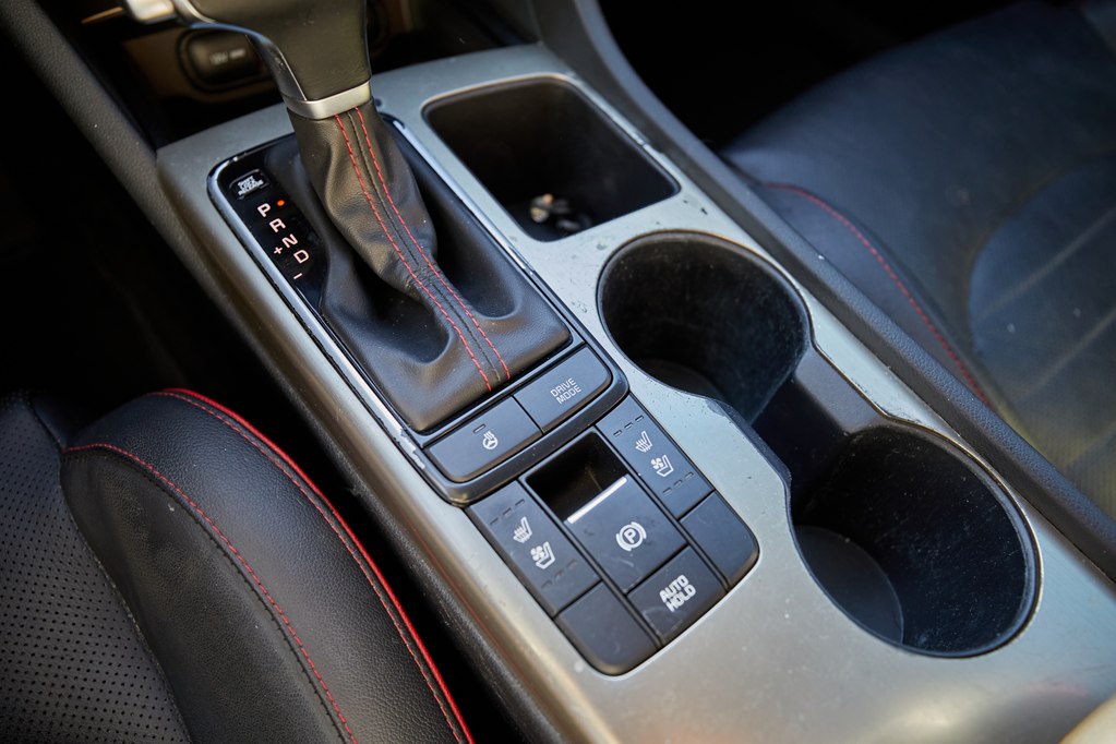 Photo 15 of this KIA OPTIMA
