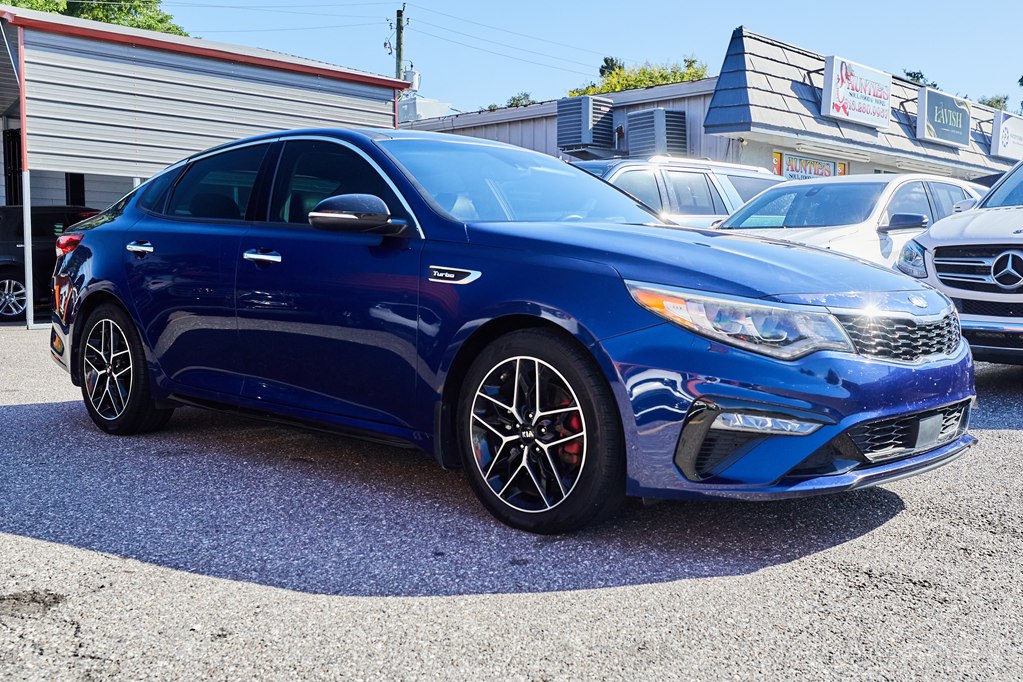 Photo 3 of this KIA OPTIMA