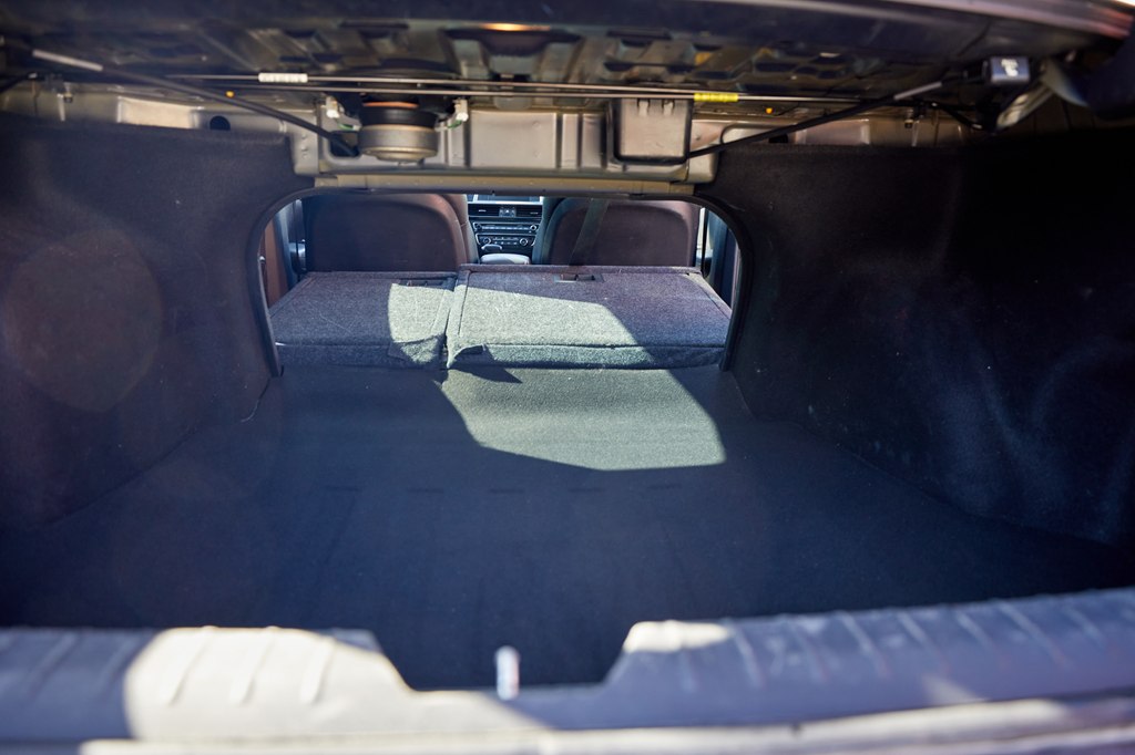 Photo 27 of this KIA OPTIMA