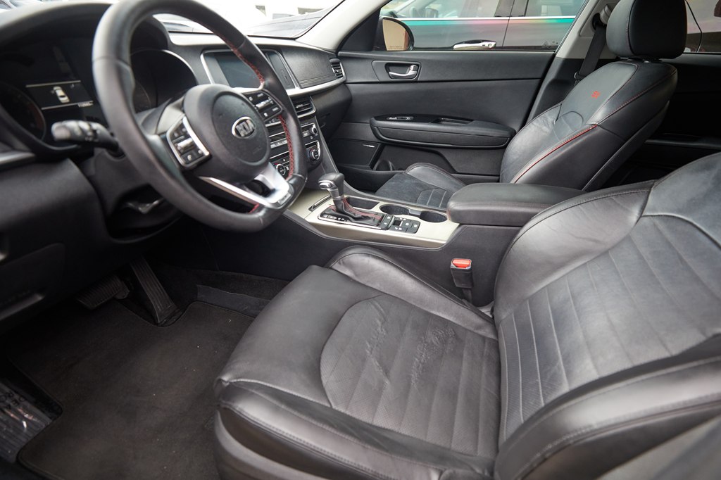 Photo 17 of this KIA OPTIMA