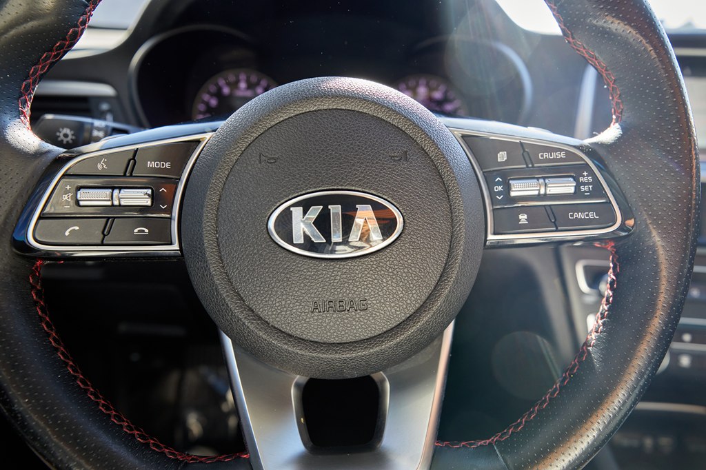 Photo 9 of this KIA OPTIMA