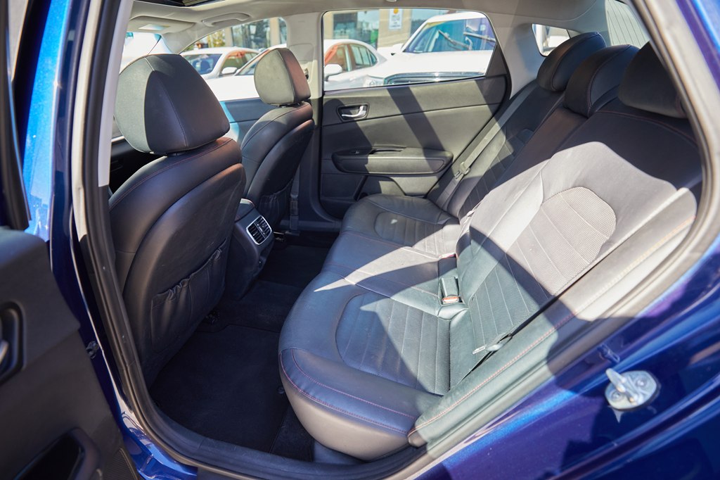 Photo 21 of this KIA OPTIMA