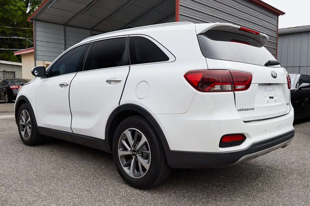 Photo 7 of this KIA SORENTO