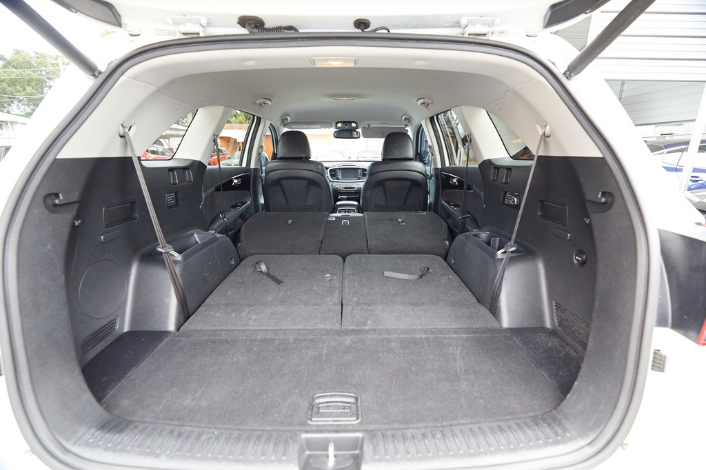 Photo 30 of this KIA SORENTO