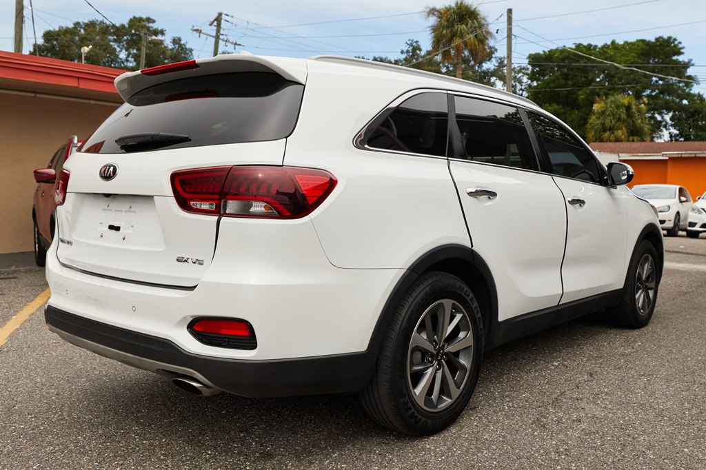 Photo 5 of this KIA SORENTO