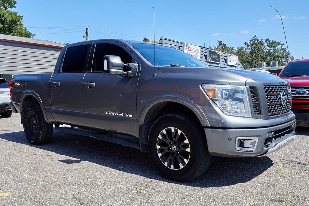 Photo 3 of this NISSAN TITAN