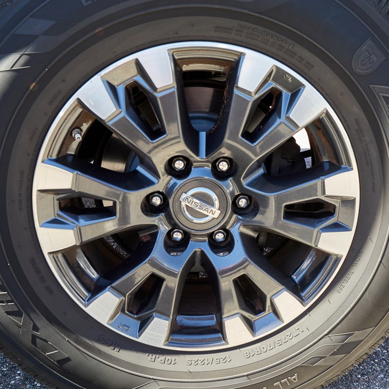 Photo 26 of this NISSAN TITAN