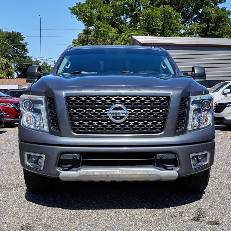 Photo 2 of this NISSAN TITAN