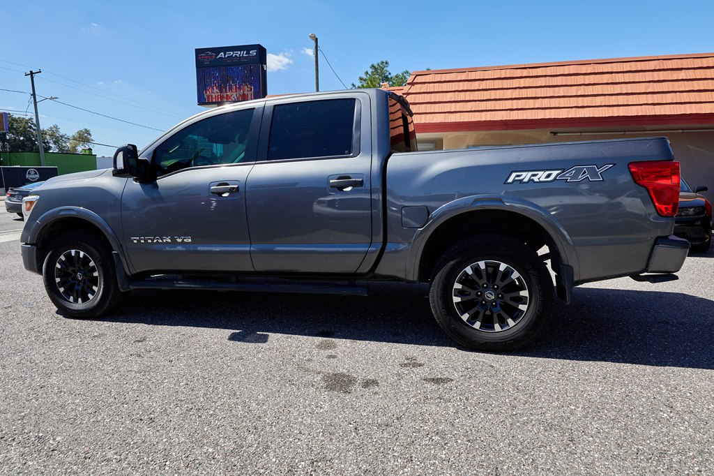 Photo 8 of this NISSAN TITAN