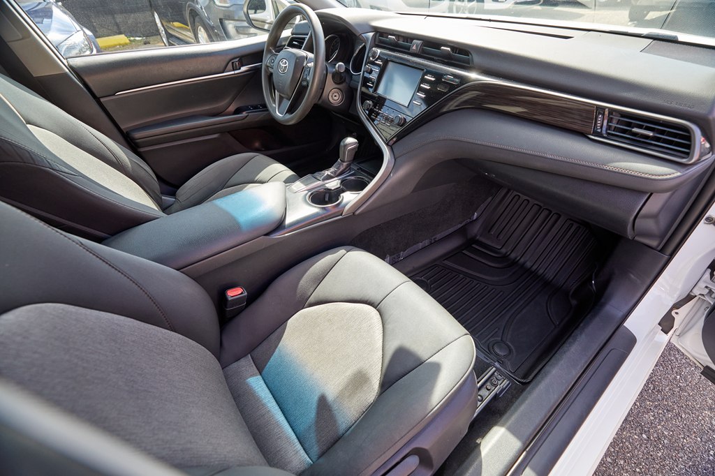 Photo 14 of this TOYOTA CAMRY