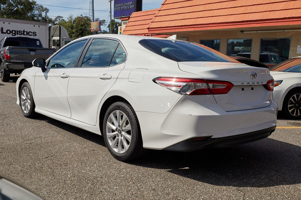 Photo 8 of this TOYOTA CAMRY
