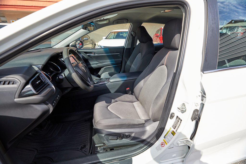 Photo 12 of this TOYOTA CAMRY