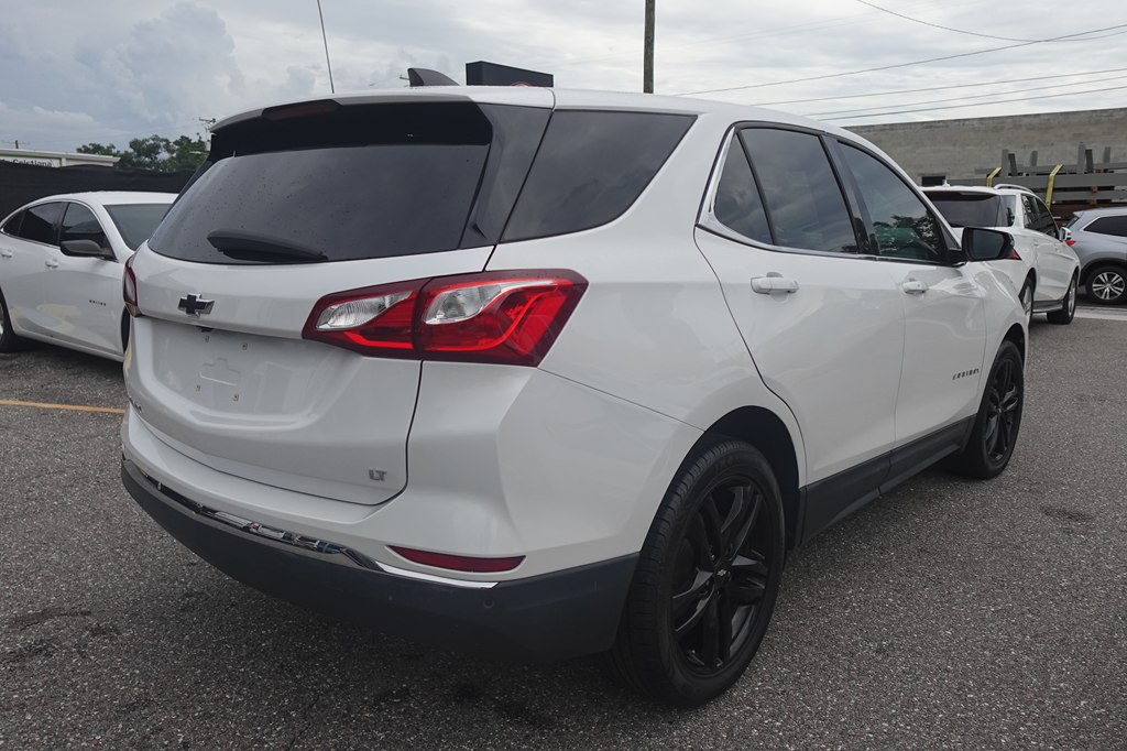 Photo 5 of this CHEVROLET EQUINOX