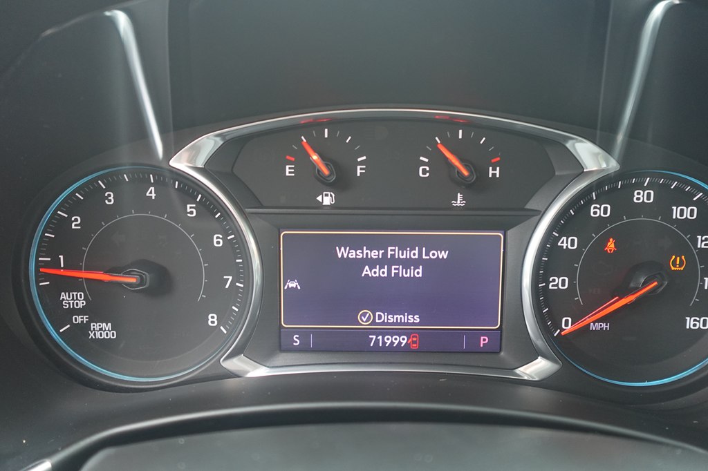 Photo 8 of this CHEVROLET EQUINOX