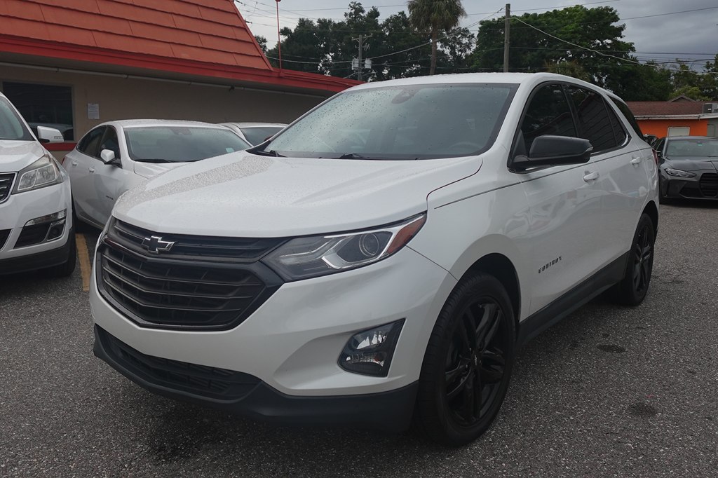 Photo 2 of this CHEVROLET EQUINOX